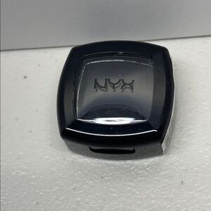 NYX Single Eyeshadow. ES01, Black. New